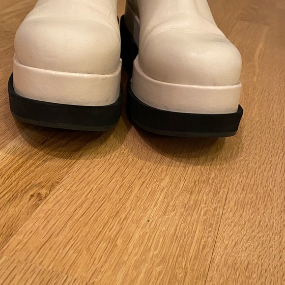 Paloma Barcelo Aimar Ivory Pull On Boot / Off White w Black / Womens Size 8 - Picture 9 of 15